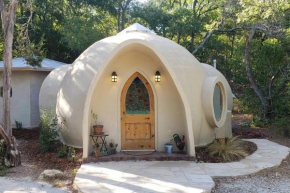Dome with Hempcrete Bedroom!